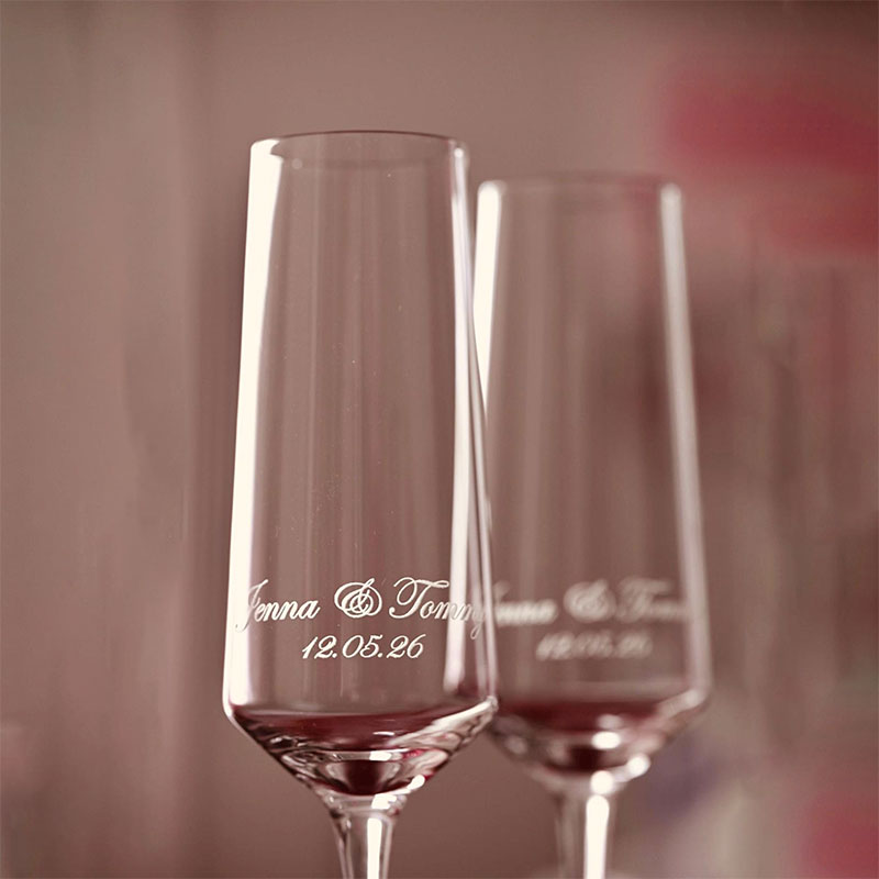 Champagne Flute Pair - Personalized Champagne Glass Vintage Wedding Flutes
